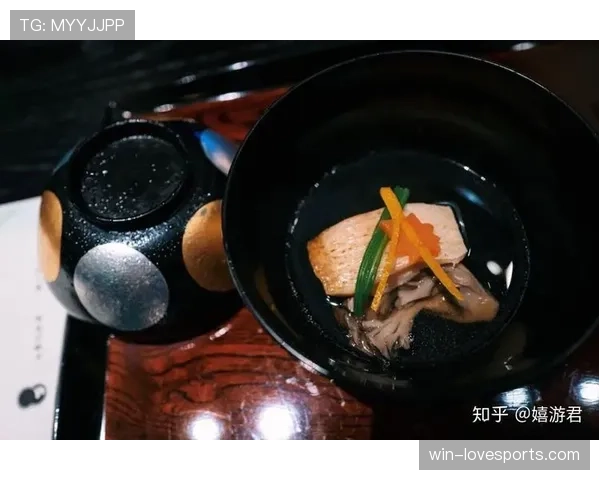 何冰娇训练完直接拎爱马仕去吃人均3000的日料？